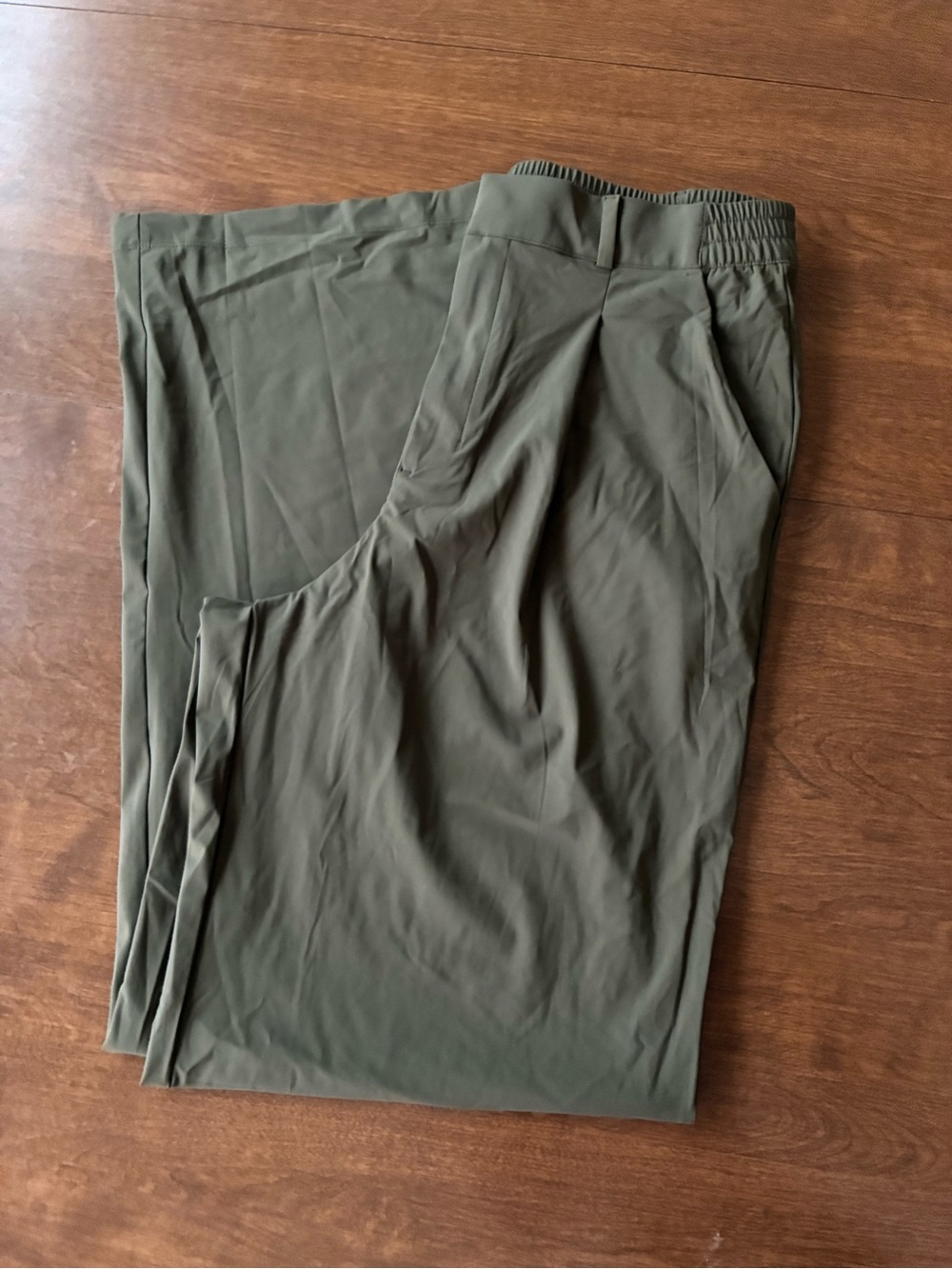 Old Navy Women's Chino Pull-On Dress Pants - Olive Green